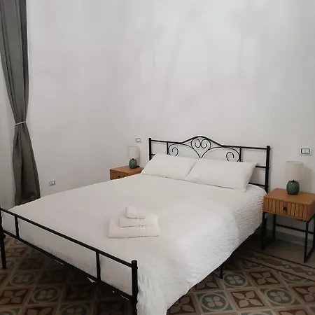 Dimora Tarantina Гостевой дом Таранто